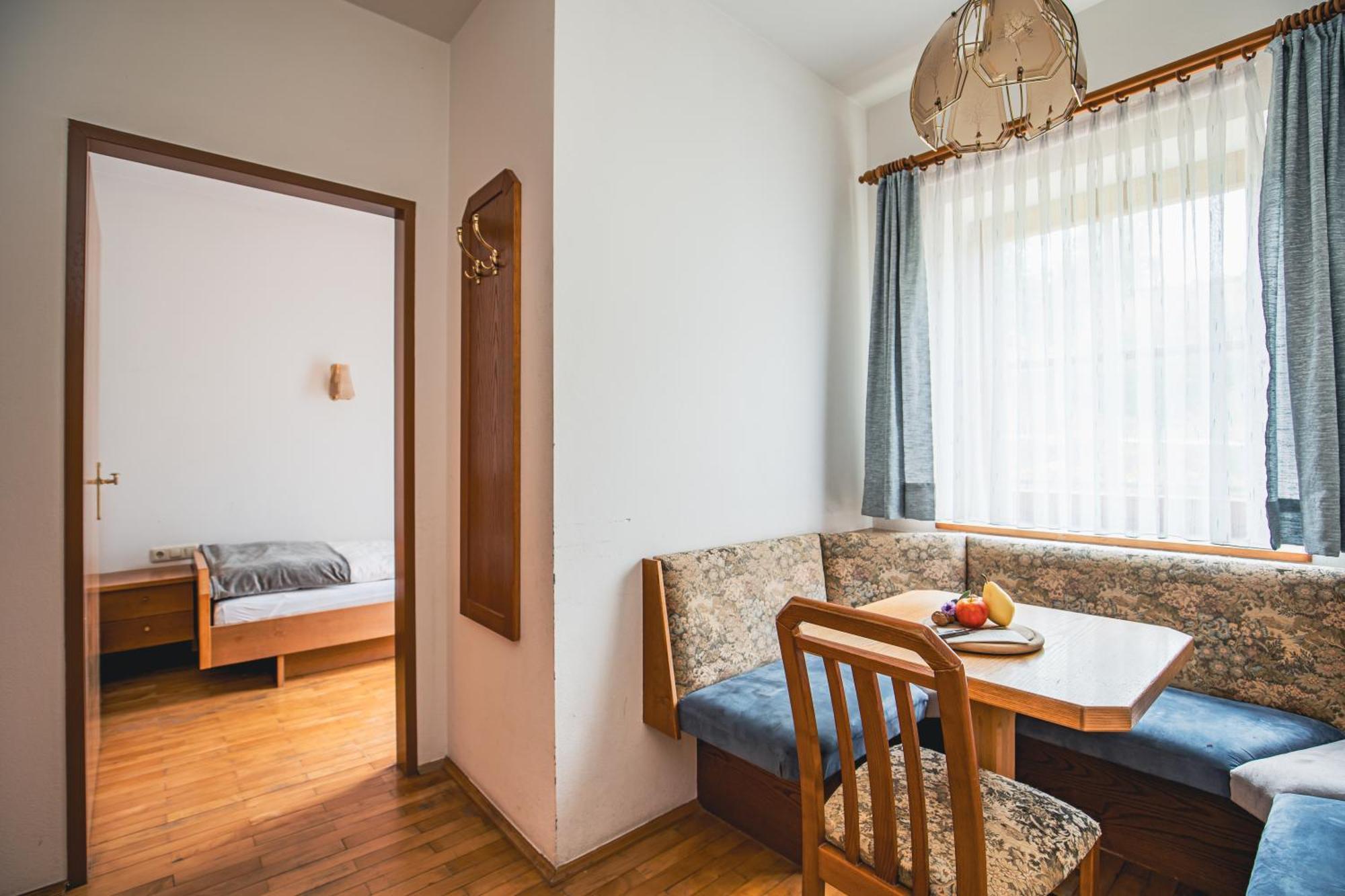 Gasthof Wiesenhofer Hotel Miesenbach  Ngoại thất bức ảnh
